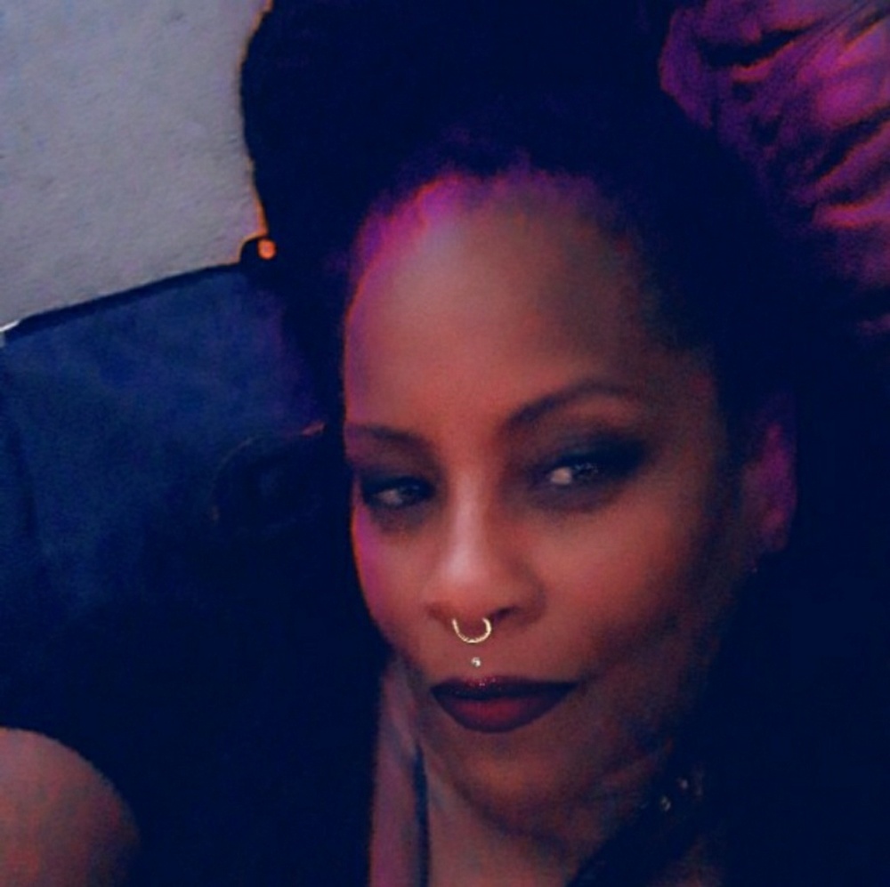 Meet your Posher, Glorea